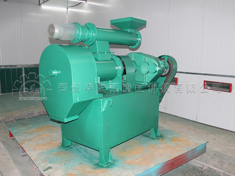 有機(jī)肥雙模造粒機(jī)
